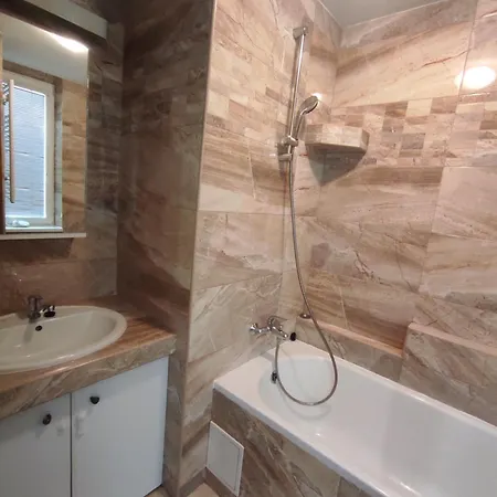 Moderny Pri Lesoparku *